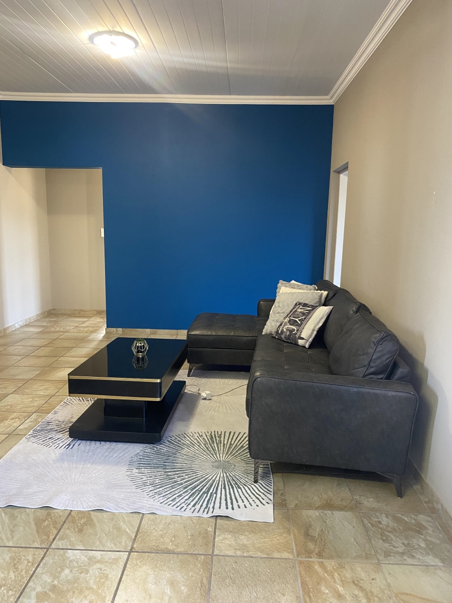 2 Bedroom Property for Sale in Gateway Manor North West